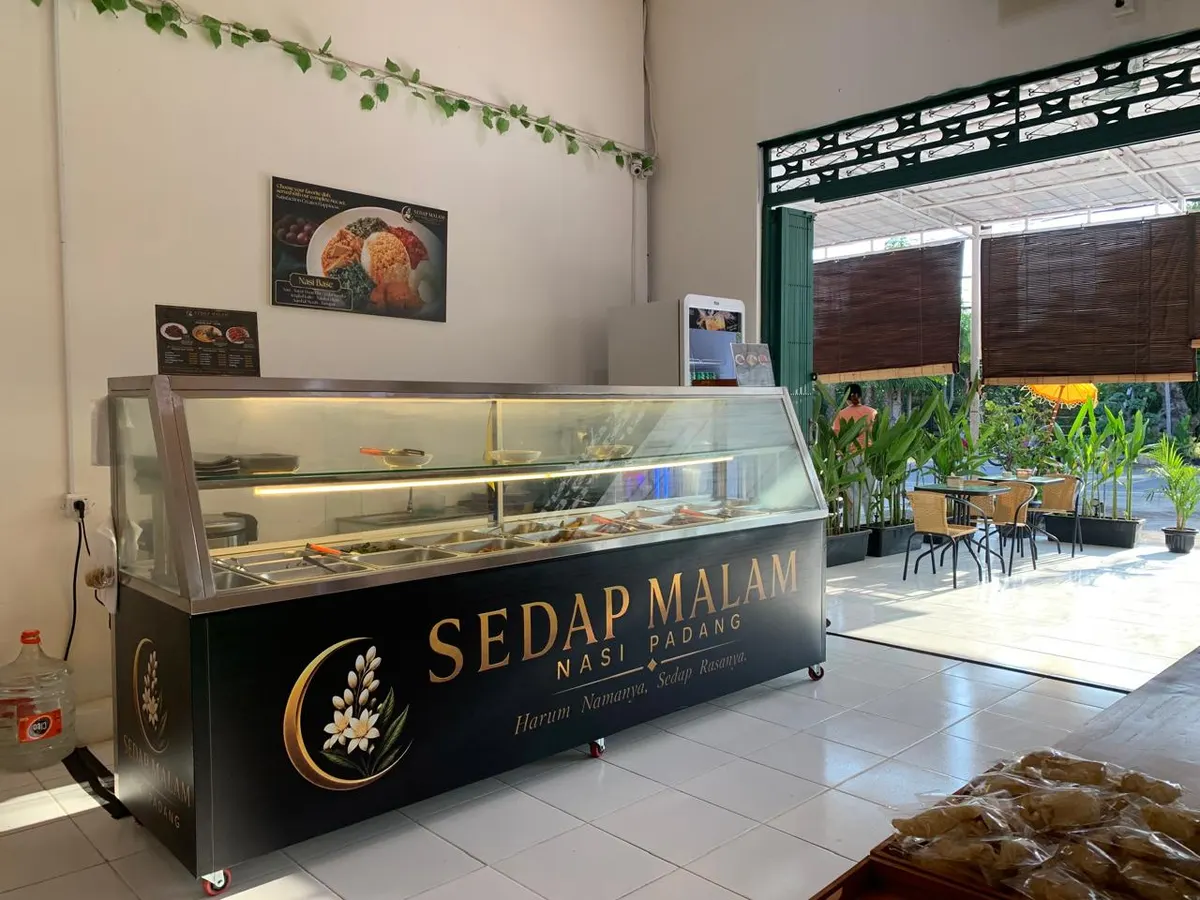 Area makan Sedap Malam